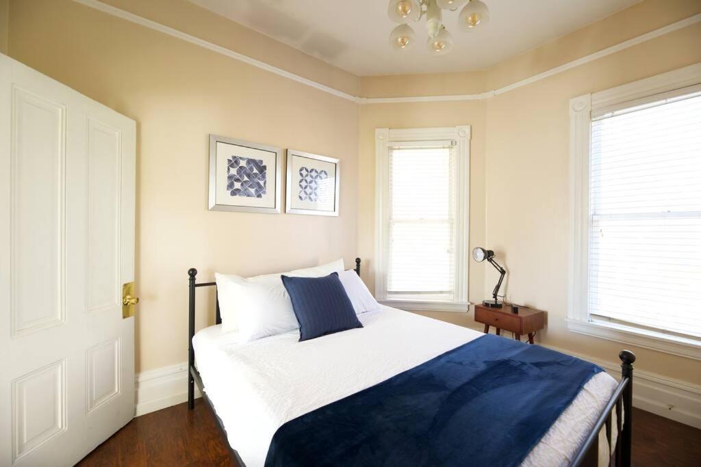 A+ 2 Bedroom Victorian Home Away From Home Sacramento Kültér fotó